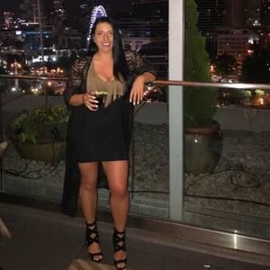 Meet your Posher, Adriana